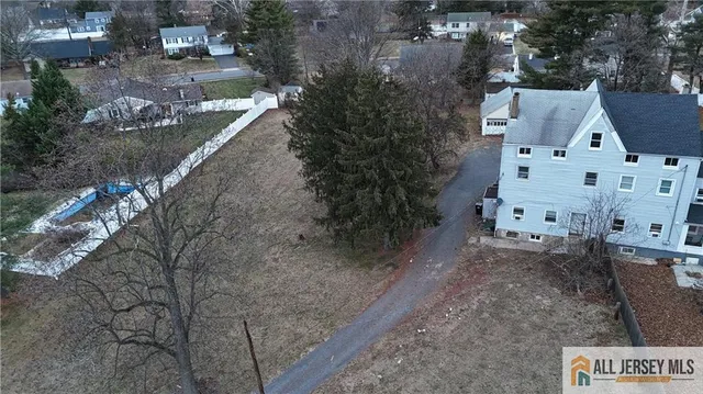 a view of building with outdoor space