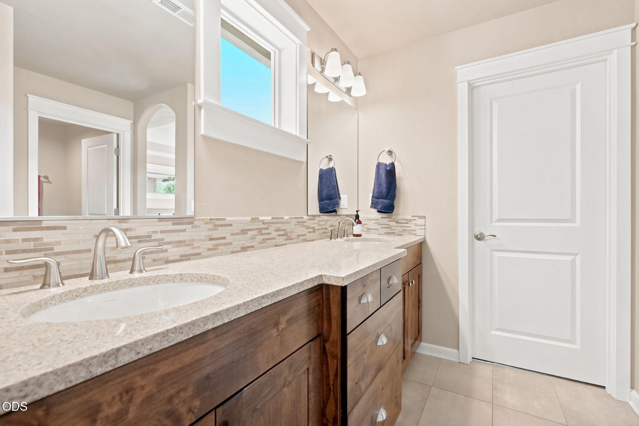 1305 Northwest Criterion Lane Bend, OR 97703 - Photo 20 of 44