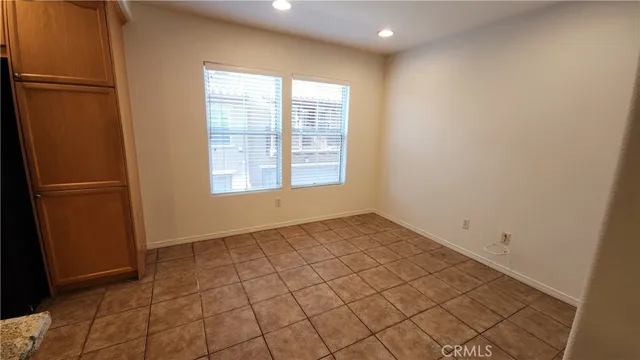 $4,000 | 92 Chula Vista, Irvine, CA 92602