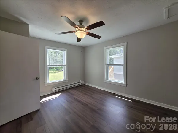 $1,395 | 337 Fox Street Southwest, Concord, NC 28025