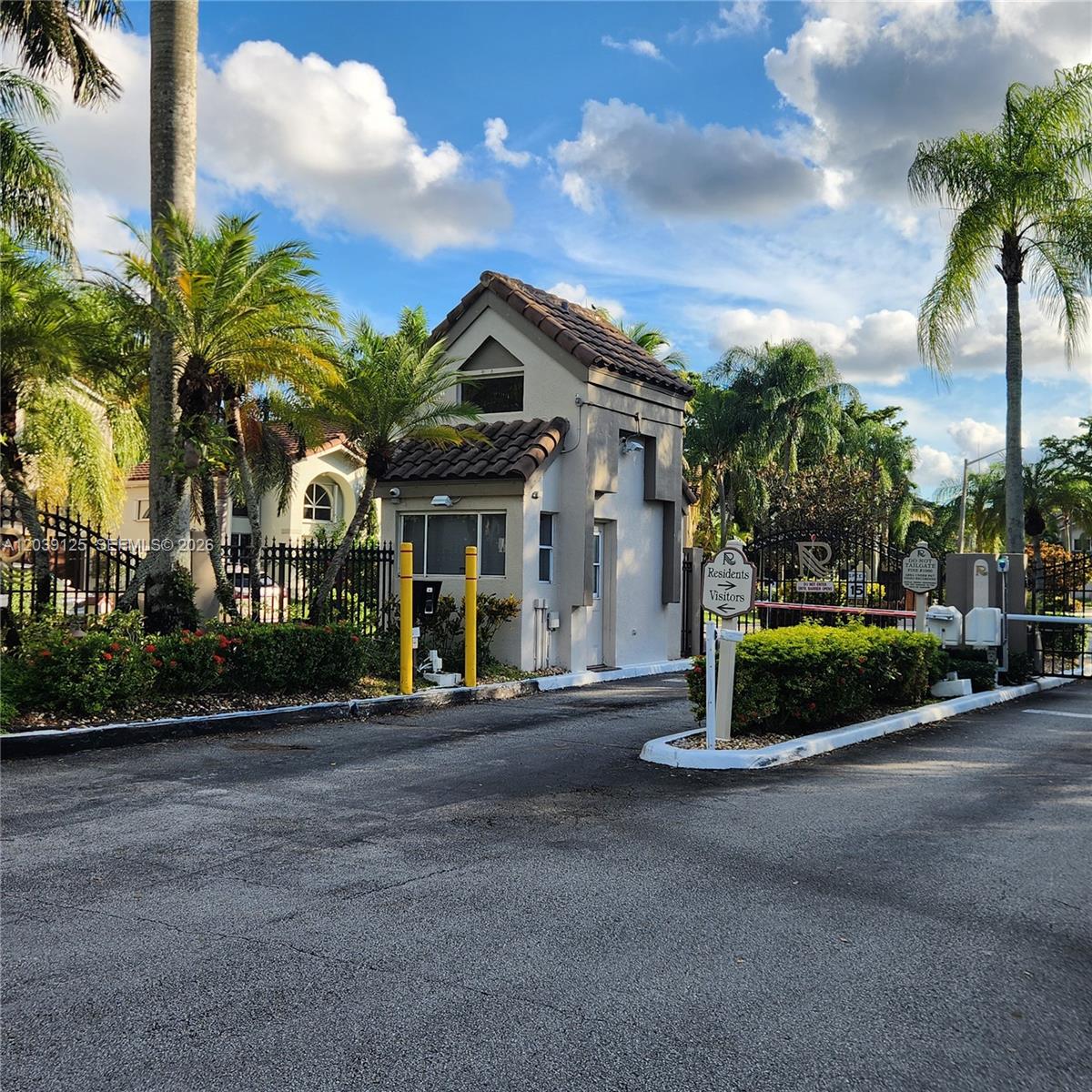 11281 Reveille Road, Unit 11281 Cooper City, FL 33026 - Photo 5 of 42