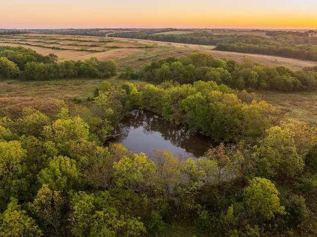 $1,396,500 | 0 460 Road, Parnell, MO 64475