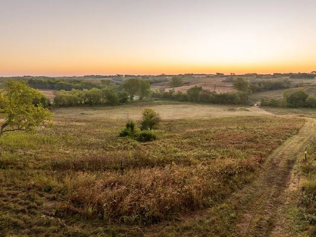 $1,396,500 | 0 460 Road, Parnell, MO 64475