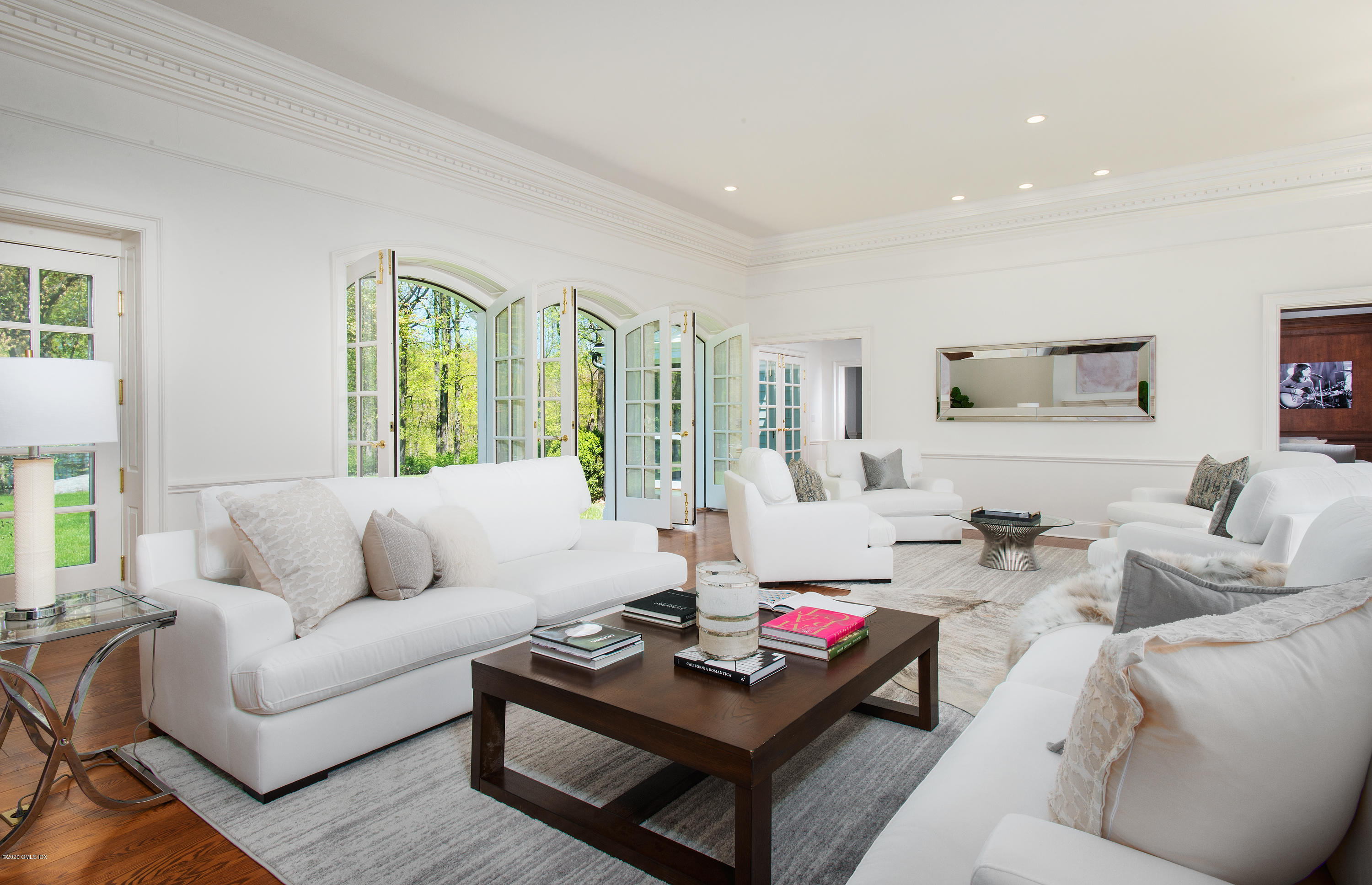 50 Guards Road Greenwich, CT 06831 - Photo 12 of 27 051320-P12