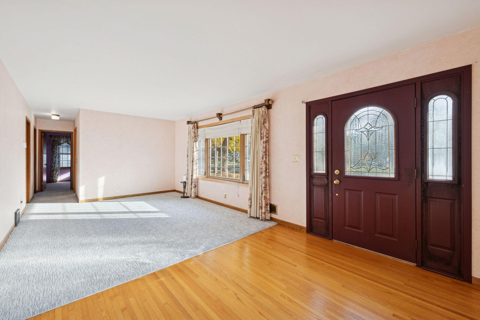 1312 East 93rd 1/2 Street Bloomington, MN 55425 - Photo 6 of 36