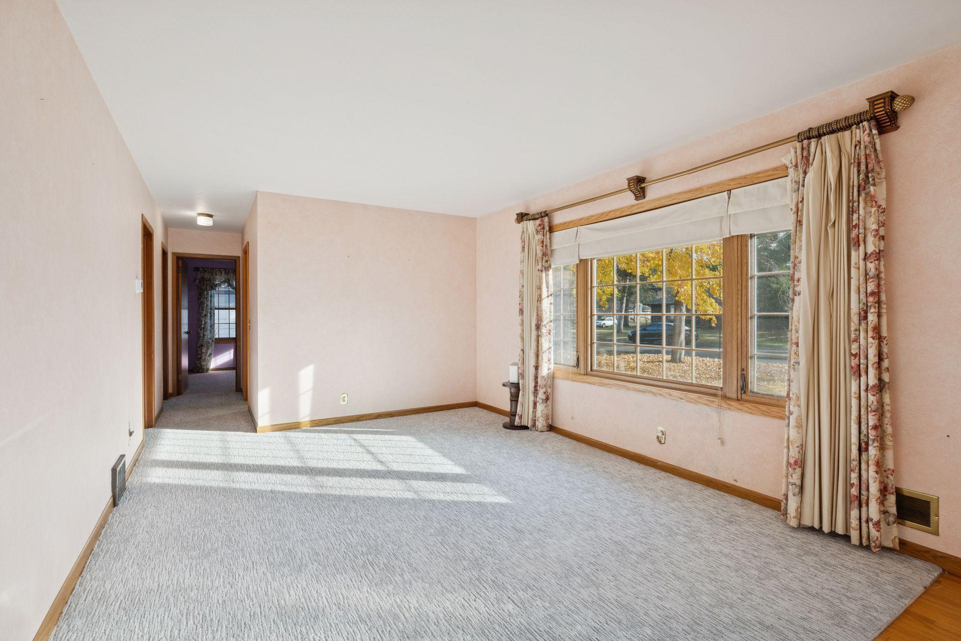 1312 East 93rd 1/2 Street Bloomington, MN 55425 - Photo 7 of 36