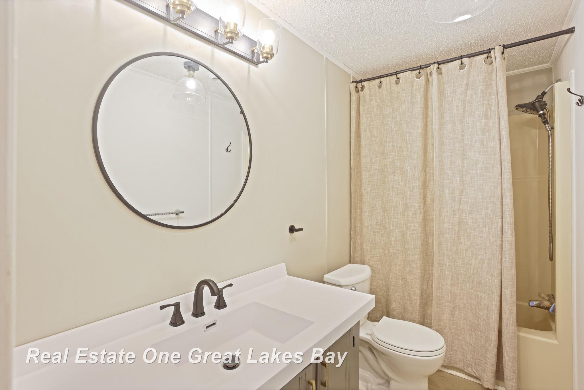 7454 North Jefferson Road Rhodes, MI 48652 - Photo 35 of 52
