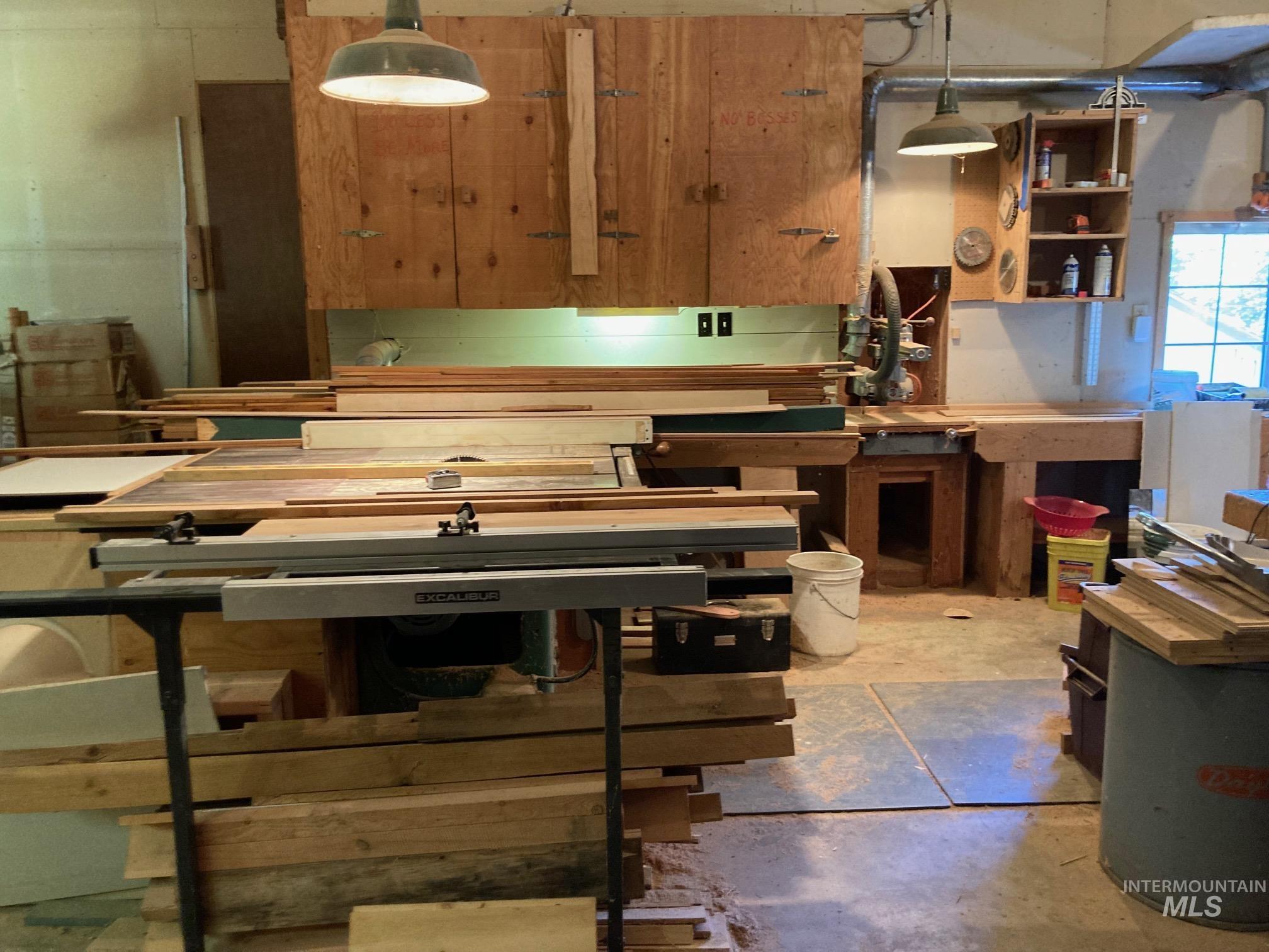 266 Falcon Ridge Road Kooskia, ID 83539 - Photo 41 of 50 Working woodshop attached to house