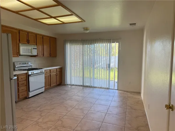 $1,651 | 8170 Sandy Creek Drive, Las Vegas, NV 89123