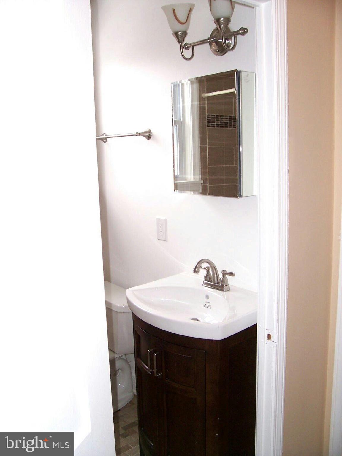 2225 Searles Road Baltimore, MD 21222 - Photo 12 of 14 Bathroom