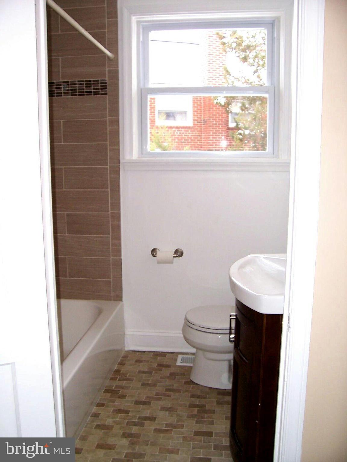 2225 Searles Road Baltimore, MD 21222 - Photo 14 of 14 Bathroom