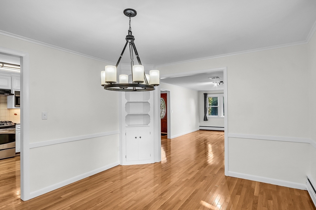 4 Albamont Road Winchester, MA 01890 - Photo 11 of 37