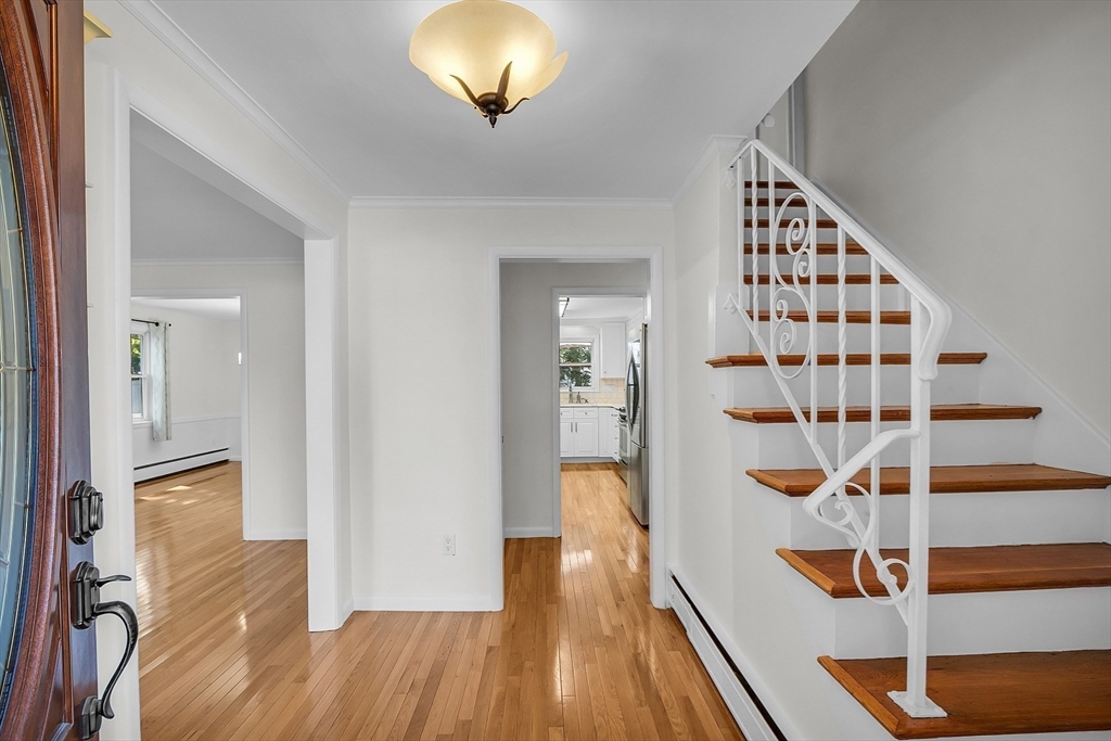 4 Albamont Road Winchester, MA 01890 - Photo 5 of 37