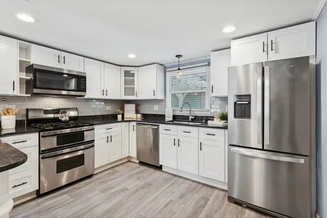 $284,900 | 16749 West 147th Place, Lockport, IL 60441