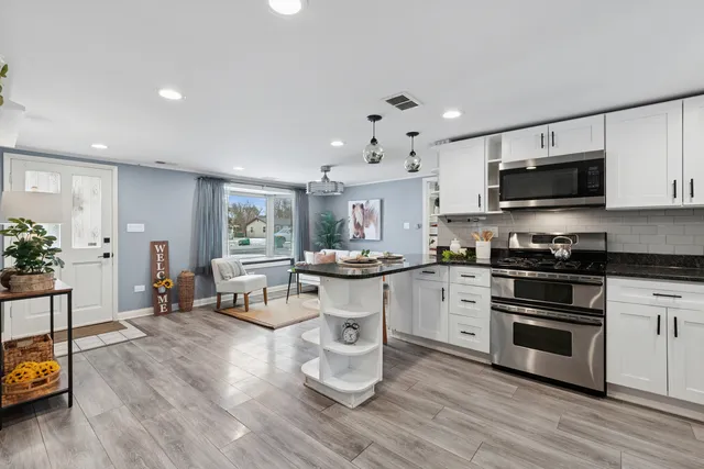 $284,900 | 16749 West 147th Place, Lockport, IL 60441