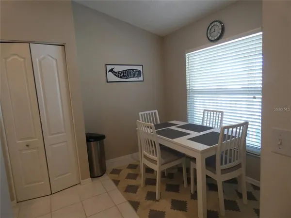 $1,500 | 4655 Tower Hill Lane, Unit 2424, Sarasota, FL 34238