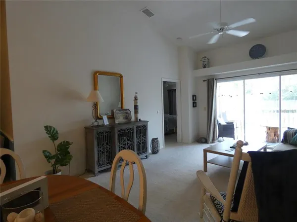 $1,500 | 4655 Tower Hill Lane, Unit 2424, Sarasota, FL 34238