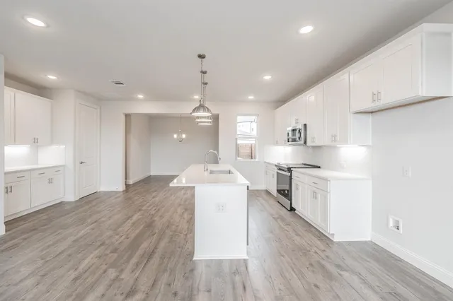 $2,350 | 9613 Thorncrown Lane, Fort Worth, TX 76179