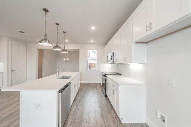 $2,350 | 9613 Thorncrown Lane, Fort Worth, TX 76179