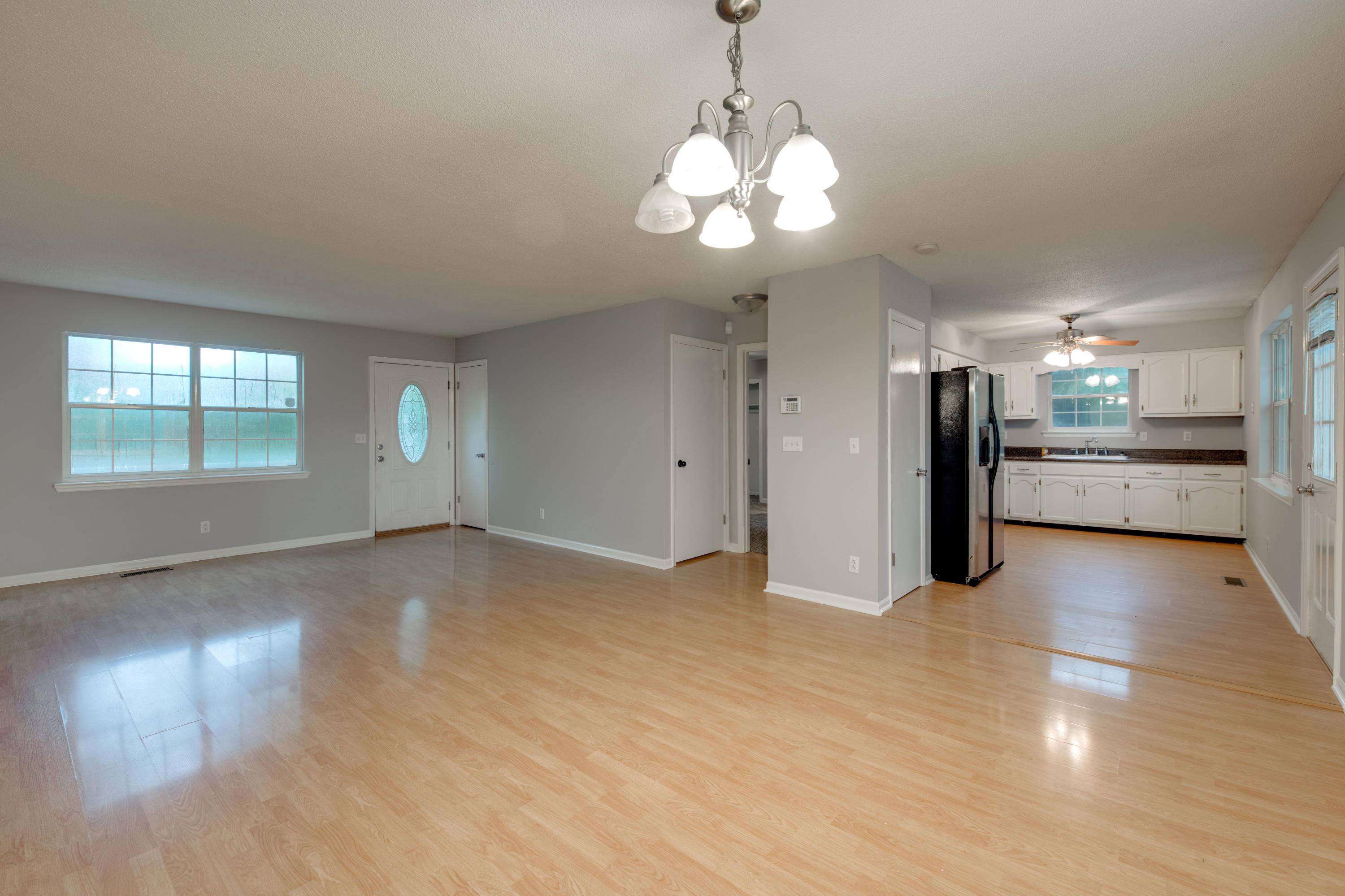 8900 Nelson Road Soddy-Daisy, TN 37379 - Photo 4 of 29 D85_7880