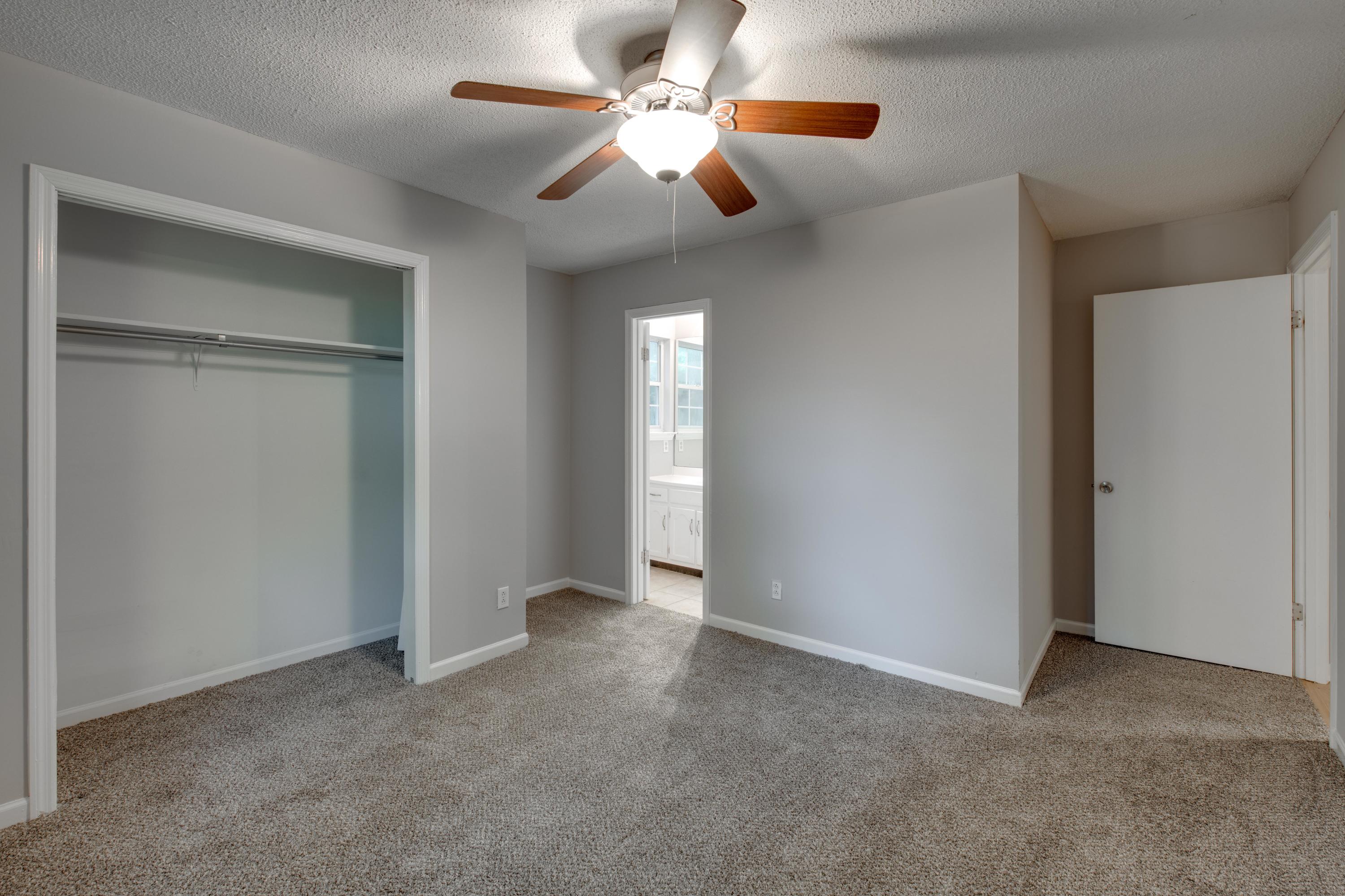 8900 Nelson Road Soddy-Daisy, TN 37379 - Photo 10 of 29 D85_7910