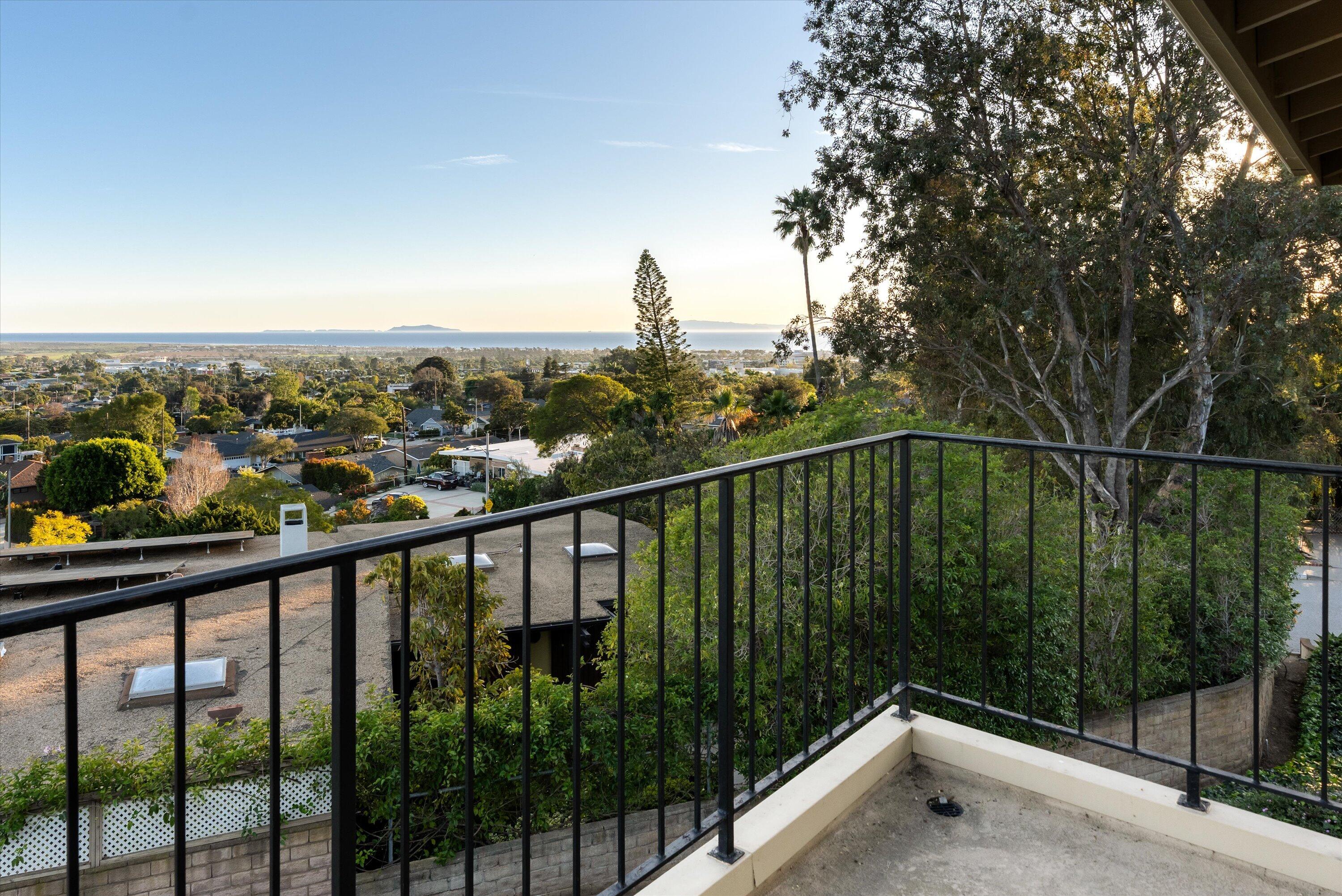 3940 Foothill Road Ventura, CA 93003 - Photo 30 of 49 a view of a balcony with city view