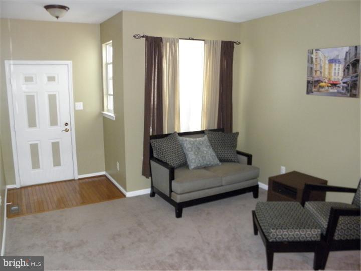 74 Threadleaf Terrace Burlington, NJ 08016 - Photo 2 of 25 Living Room