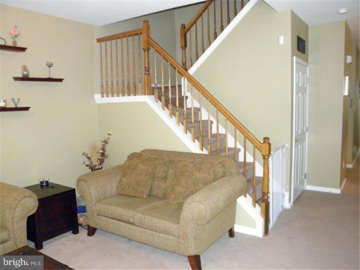 74 Threadleaf Terrace Burlington, NJ 08016 - Photo 11 of 25 Gallery Image 11