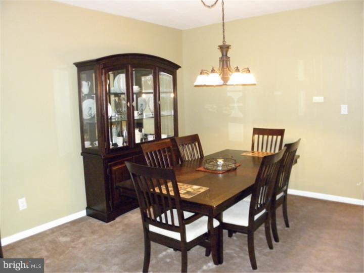 74 Threadleaf Terrace Burlington, NJ 08016 - Photo 3 of 25 Dining Room