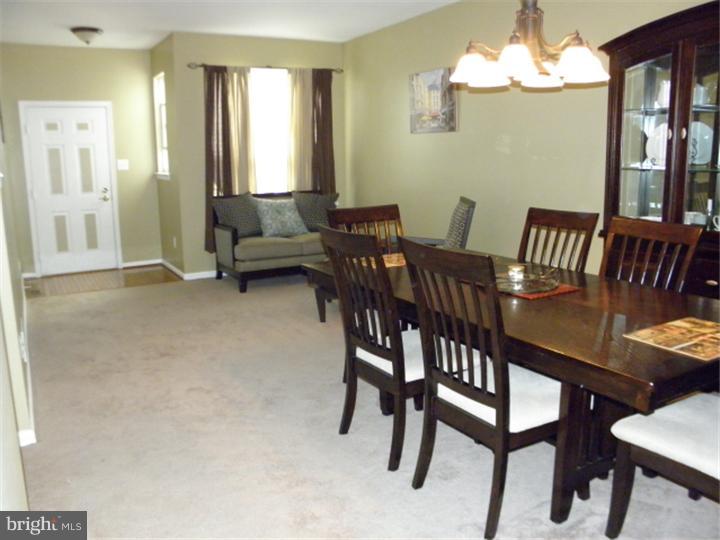 74 Threadleaf Terrace Burlington, NJ 08016 - Photo 5 of 25 Dining Room
