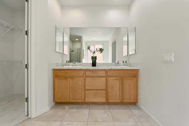 $1,150,000 | 23022 Palazzo Del Kayla, Hayward, CA 94541