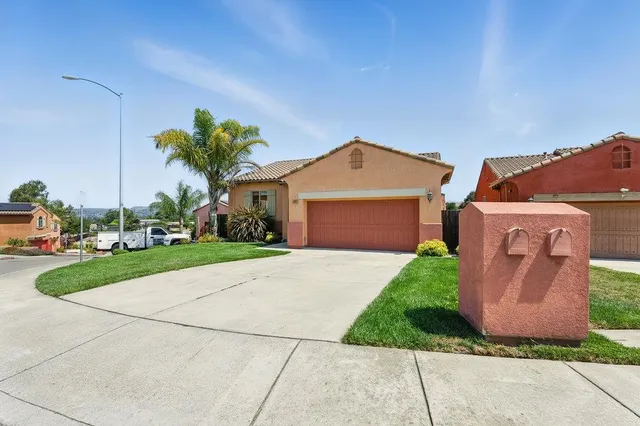 $1,150,000 | 23022 Palazzo Del Kayla, Hayward, CA 94541