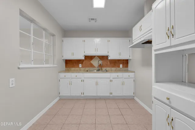 $189,600 | 829 Huckleberry Street, El Paso, TX 79903