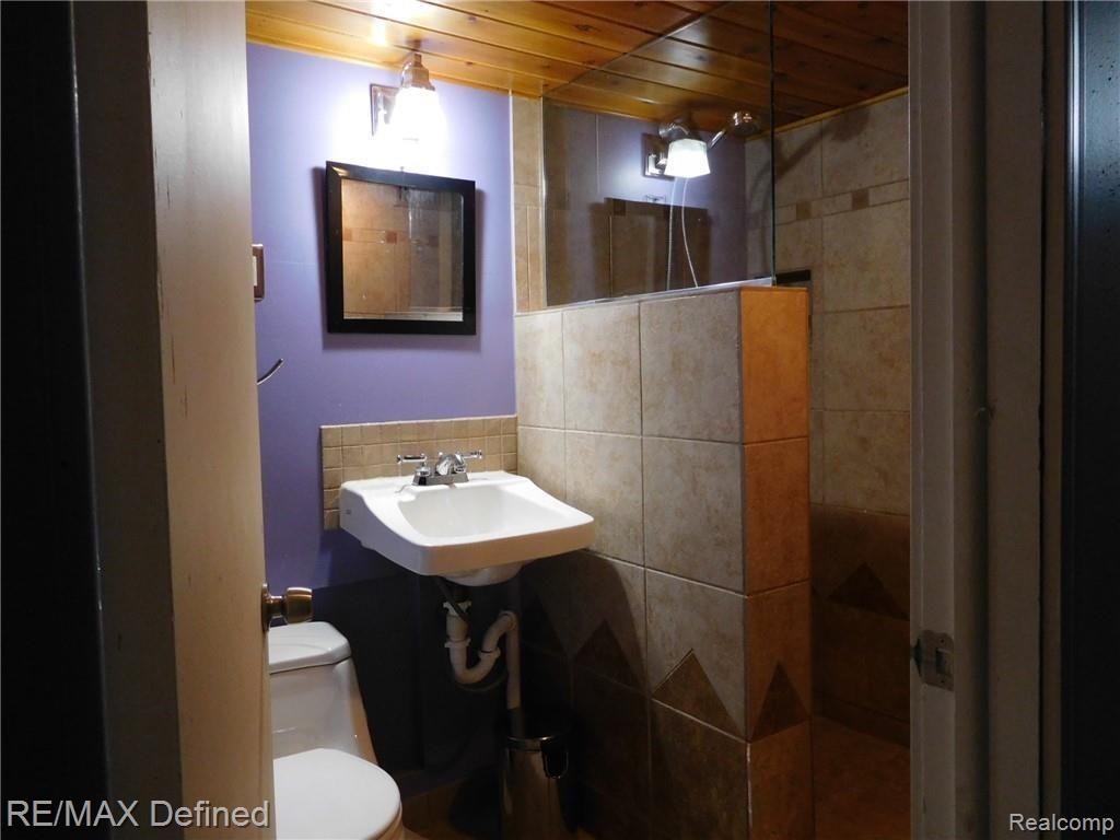 2675 Kenmore Road Berkley, MI 48072 - Photo 20 of 26 Gallery Image 20