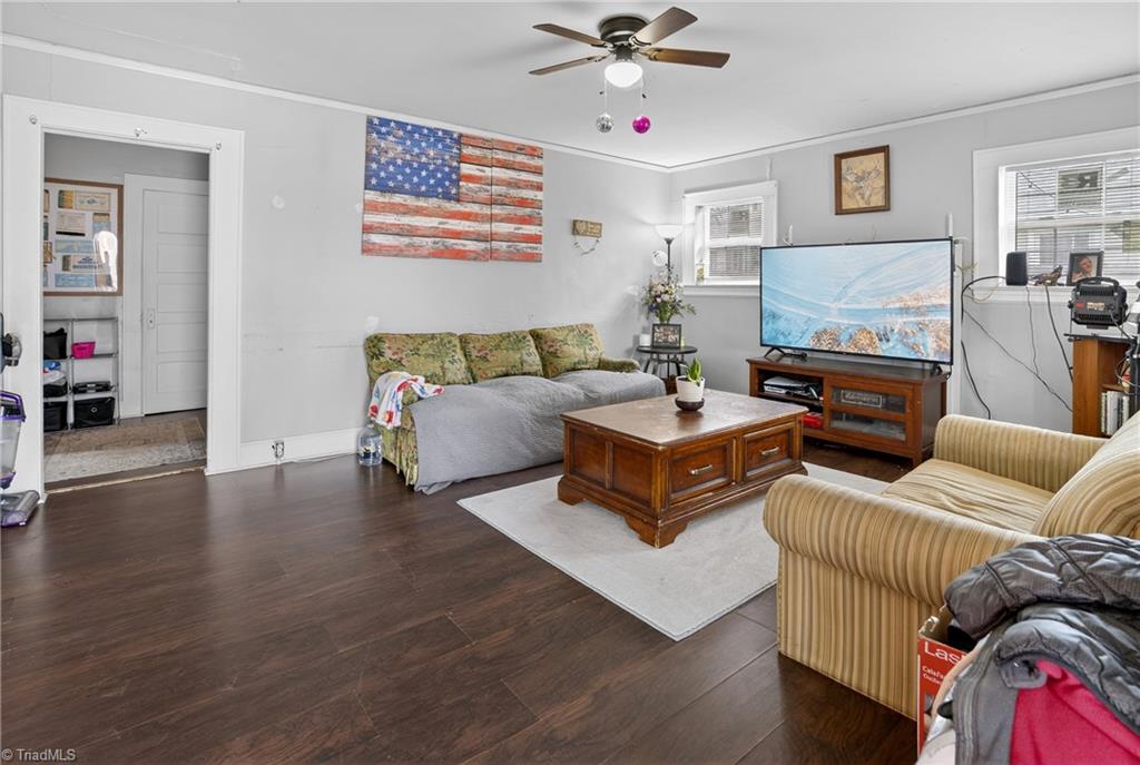 1311 Prescott Place High Point, NC 27262 - Photo 3 of 25