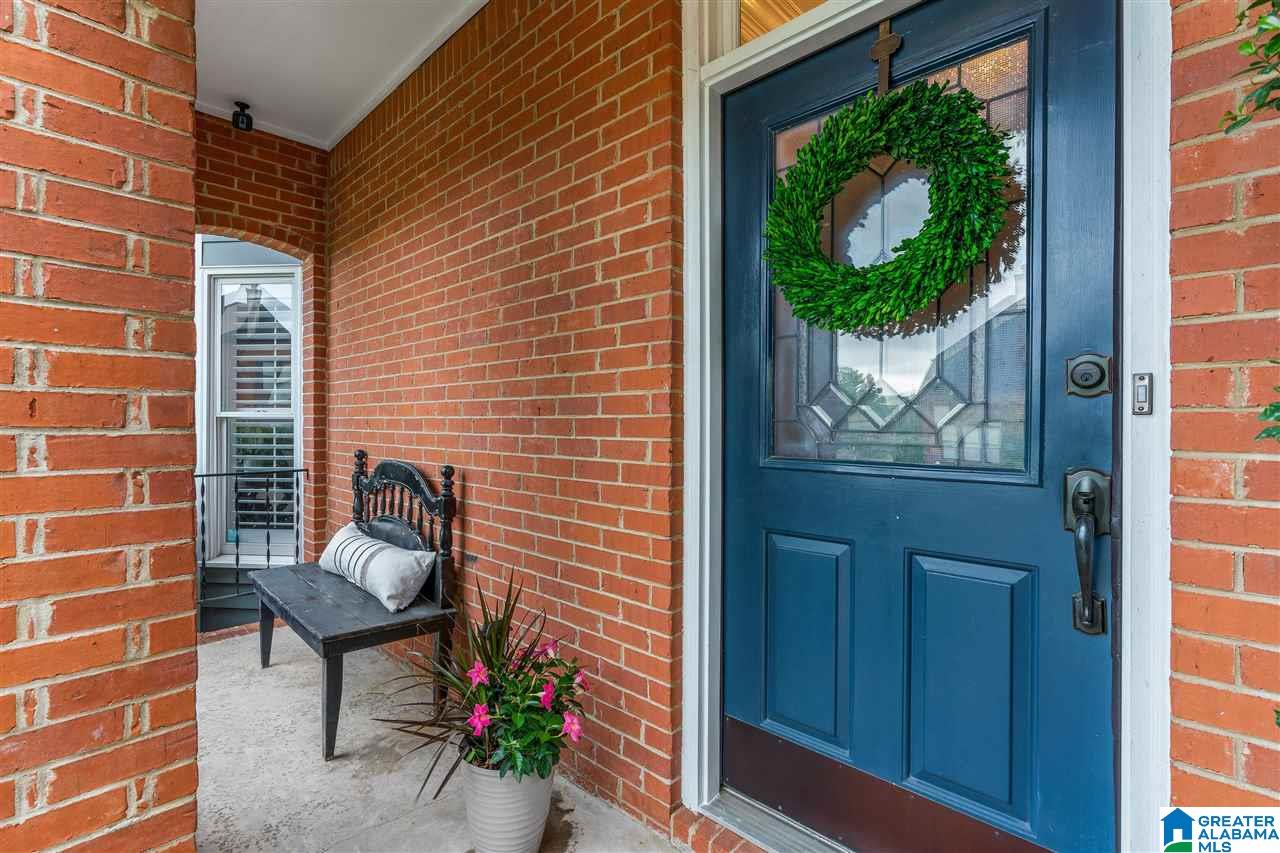 504 Meadow Ridge Circle Birmingham, AL 35242 - Photo 4 of 30