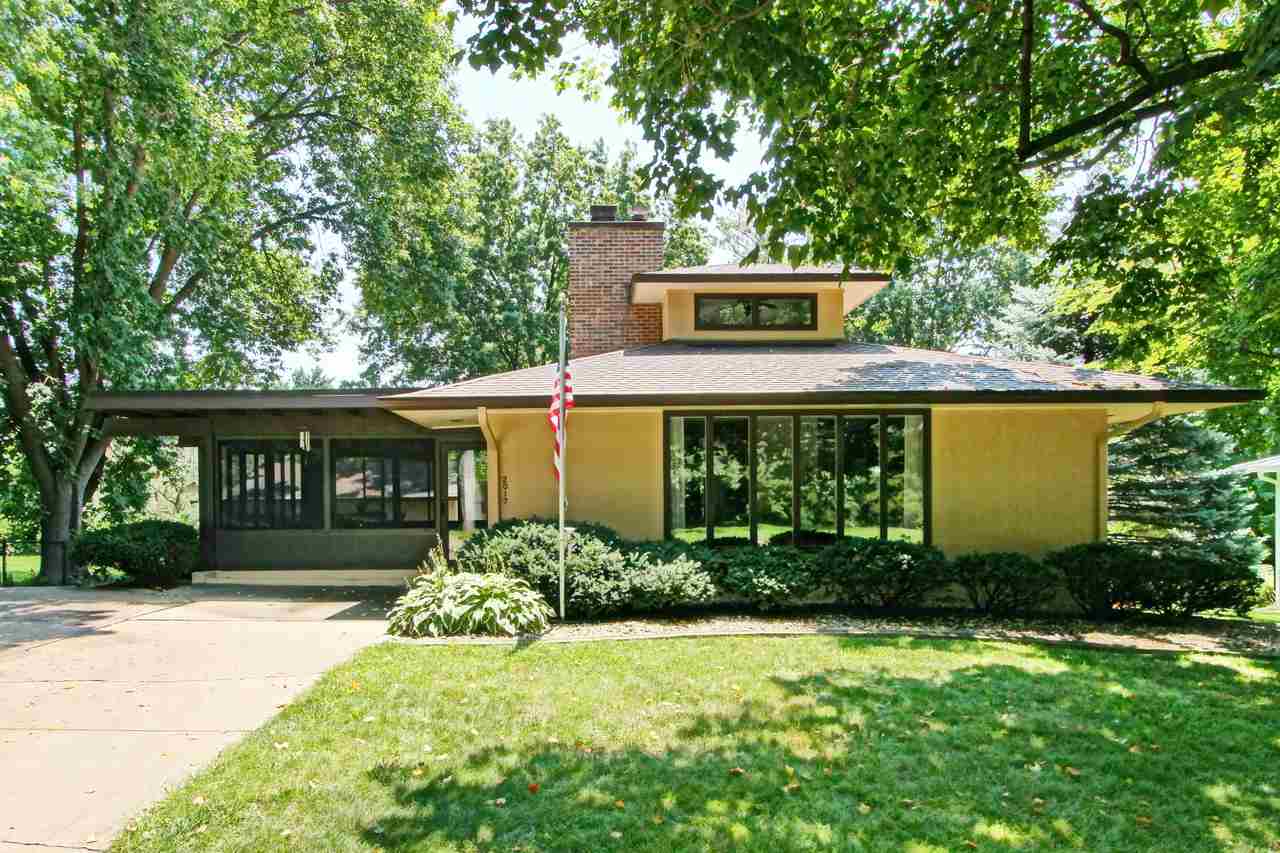2017 Rochester Avenue Iowa City, IA 52245 - Photo 1 of 10 Gallery Image 1