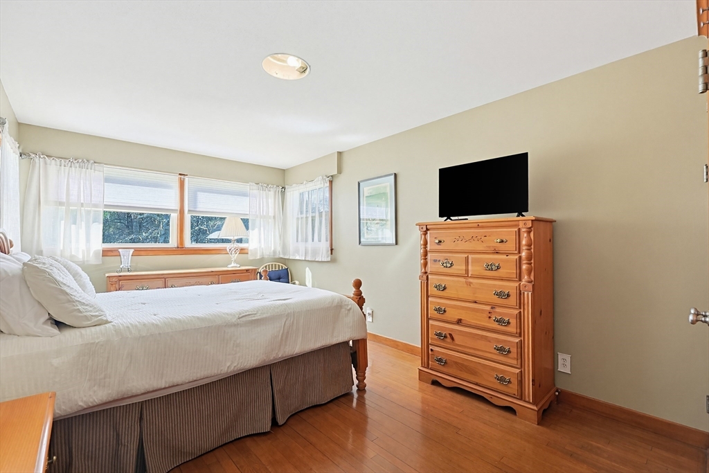 11 Katherine Road Woonsocket, RI 02895 - Photo 22 of 41