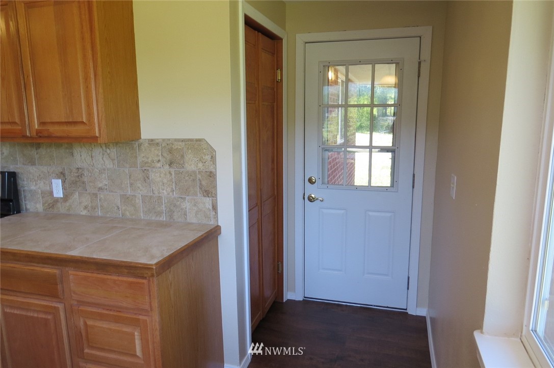 867 Freshwater Bay Road Port Angeles, WA 98363 - Photo 4 of 24 Gallery Image 4