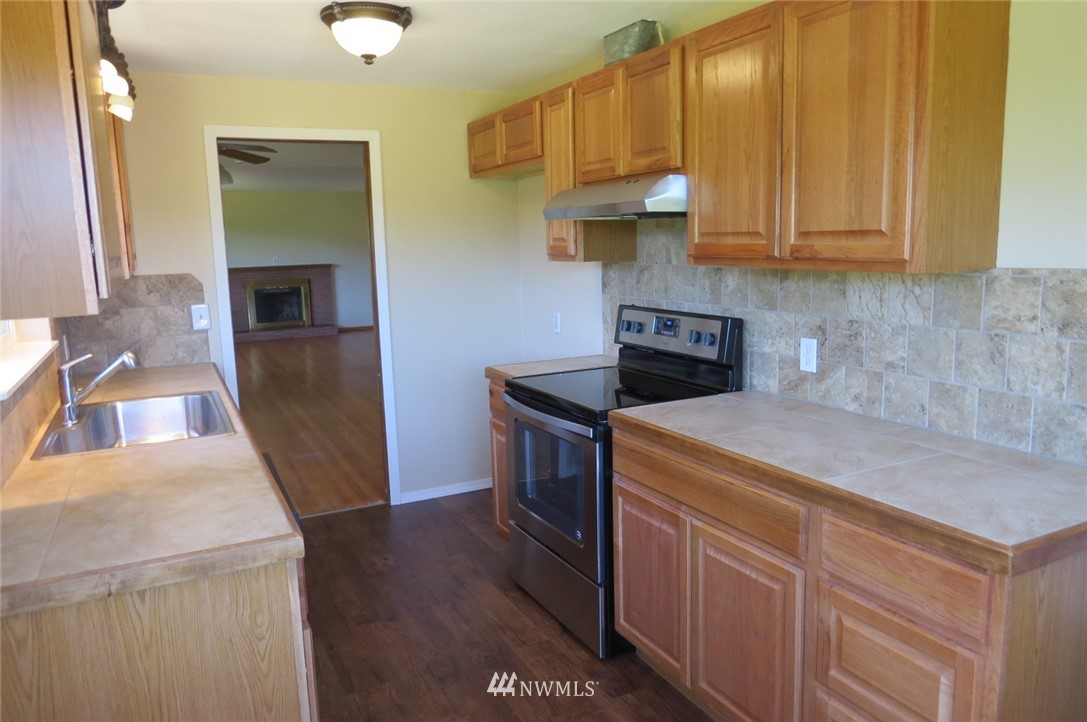 867 Freshwater Bay Road Port Angeles, WA 98363 - Photo 5 of 24 Gallery Image 5