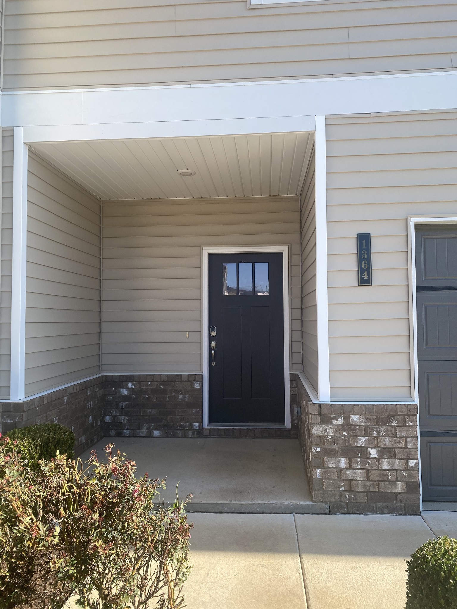 1364 Vilda Way Lebanon, TN 37087 - Photo 2 of 18 a front view of a house