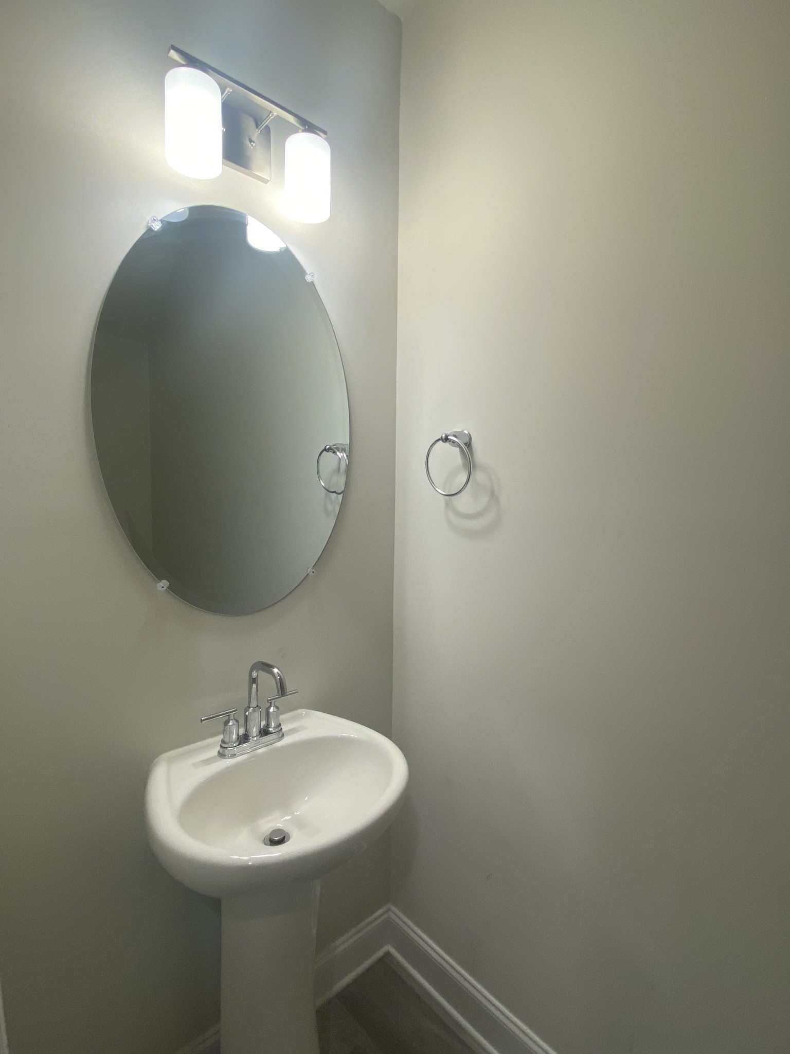 1364 Vilda Way Lebanon, TN 37087 - Photo 3 of 18 a bathroom with a sink and mirror