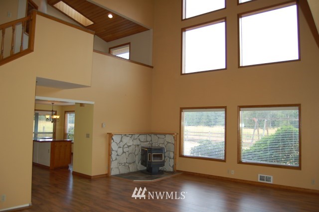 21818 Bulson Road Mount Vernon, WA 98274 - Photo 3 of 25 Gallery Image 3
