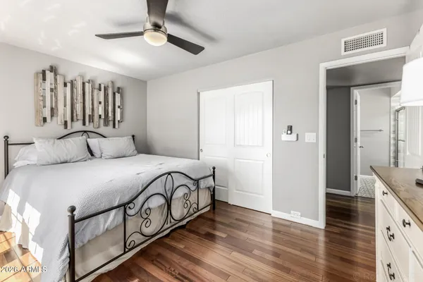 $279,900 | 1101 East North Lane, Unit 2, Phoenix, AZ 85020