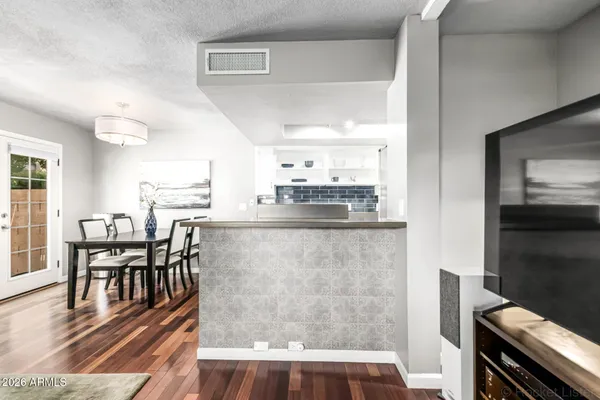 $279,900 | 1101 East North Lane, Unit 2, Phoenix, AZ 85020
