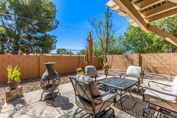 $279,900 | 1101 East North Lane, Unit 2, Phoenix, AZ 85020