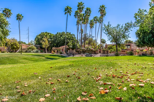 $279,900 | 1101 East North Lane, Unit 2, Phoenix, AZ 85020