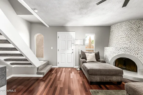 $279,900 | 1101 East North Lane, Unit 2, Phoenix, AZ 85020