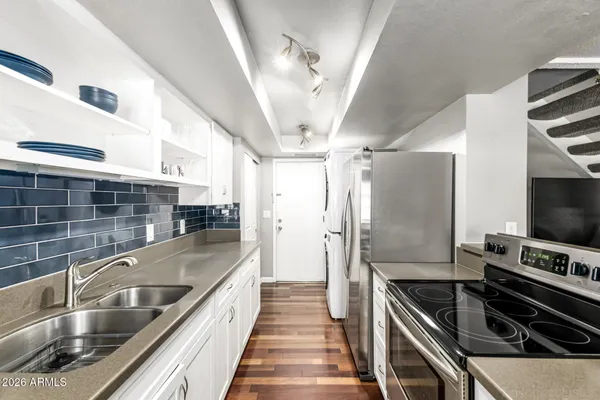 $279,900 | 1101 East North Lane, Unit 2, Phoenix, AZ 85020