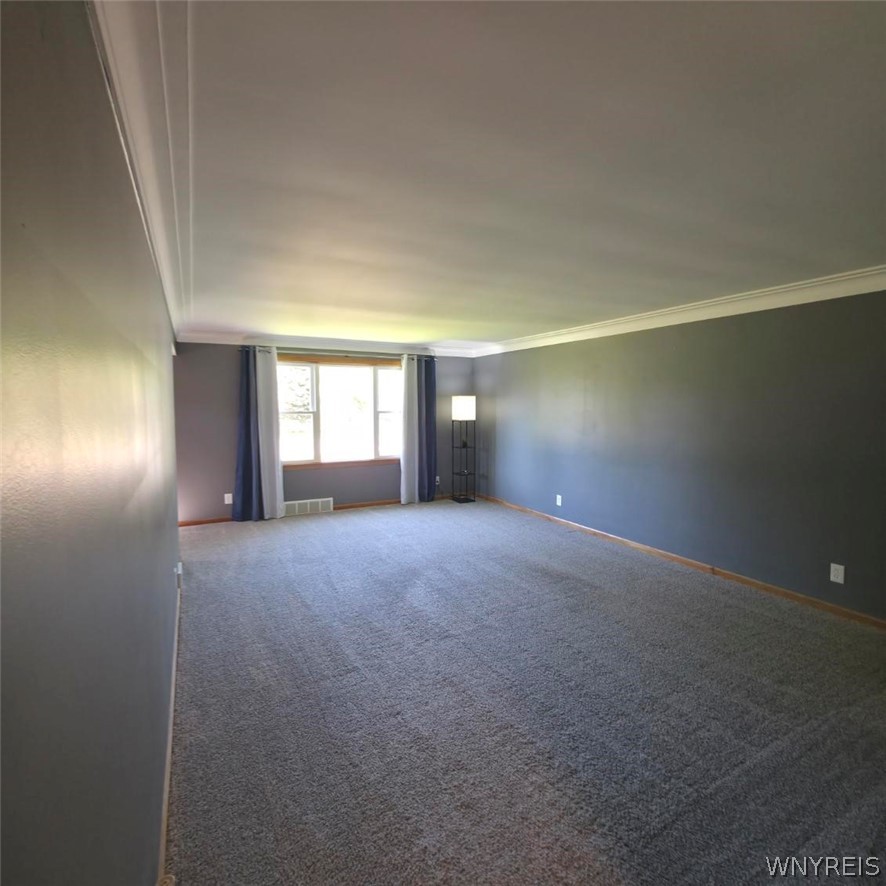 21 East And West Road West Seneca, NY 14224 - Photo 7 of 23